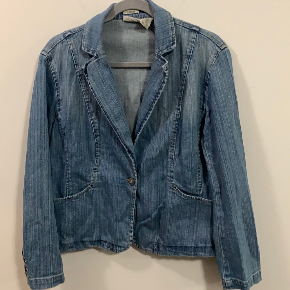 Womens St John’s Bay stretch jean jacket petite Lg